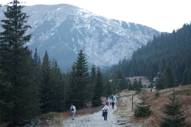 Na górskich szczytach pojawiły się pierwsze przymrozki. Czy zima powoli wkracza w Tatry?