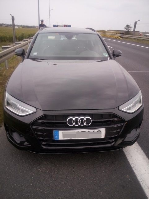 Audi na niemieckich numerach rejestracyjnych figurowało w...
