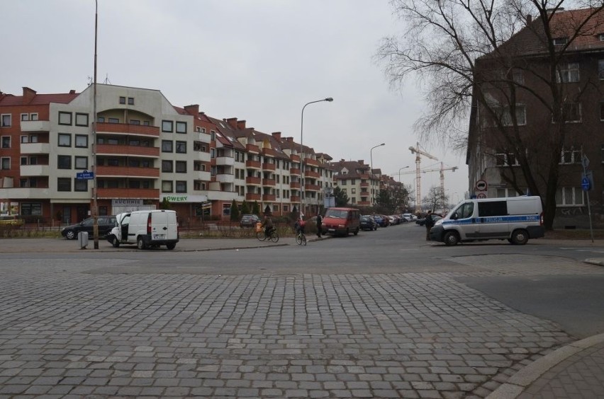 Wrocław: Wypadek na skrzyżowaniu Wyszyńskiego i Damrota [ZDJĘCIA]