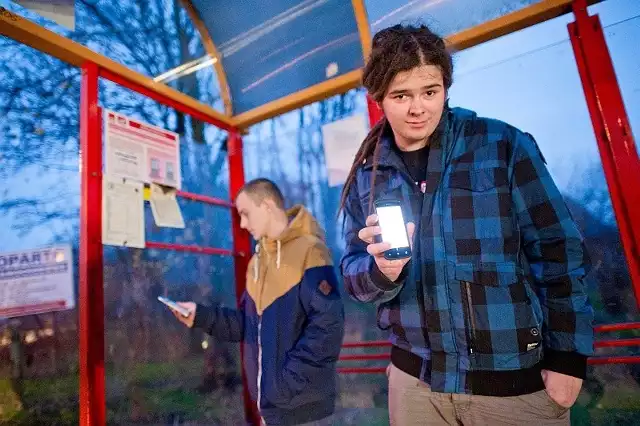 Rozkład jazdy to jedno, a faktyczny czas przyjazdu autobusu to co innego. Teraz wszystko będzie jasne - cieszy się Patryk ze Sławięcic.