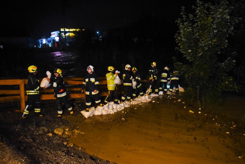 Podhale. Tak wyglądała nocna walka o utrzymanie mostu w Białym Dunajcu [ZDJĘCIA]