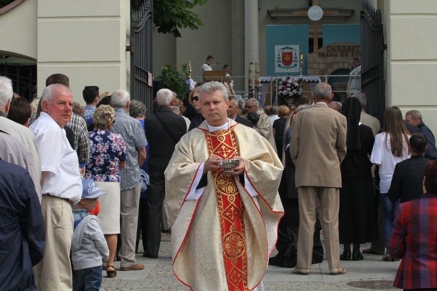 Boże Ciało 2016. Procesja ulicami Kielc 