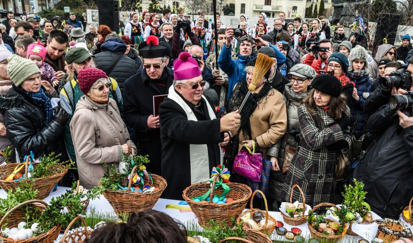 W związku z wyjątkową sytuacją, w tym roku tradycyjne...