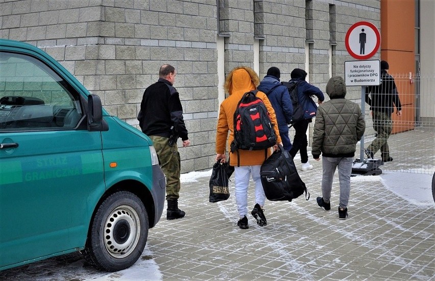 W okolicach Horyńca-Zdroju zatrzymano 14-osobową grupę...