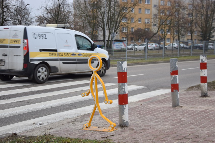 Odblaskowe ludziki ponownie wywołują kolejne kontrowersje....