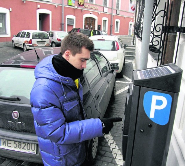 Strefa płatnego parkowania obowiązuje w śródmieściu Lublina od października 2012 r. Jest w niej 1700 postojówek