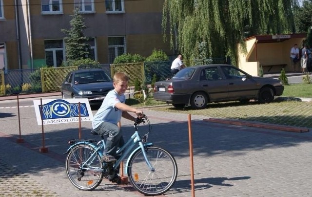 Wojewódzki Ośrodek Ruchu Drogowego w Tarnobrzegu zorganizował rodzinny piknik rowerowy