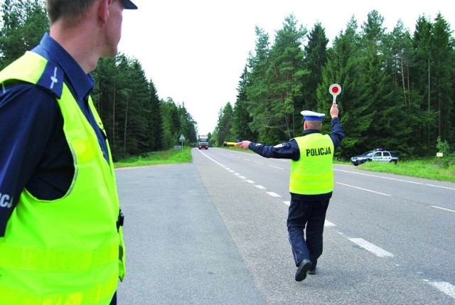 Policja zapowiada, że na krajowej "ósemce&#8221; będzie tak często, jak tylko jest to możliwe. Posypią się więc mandaty.