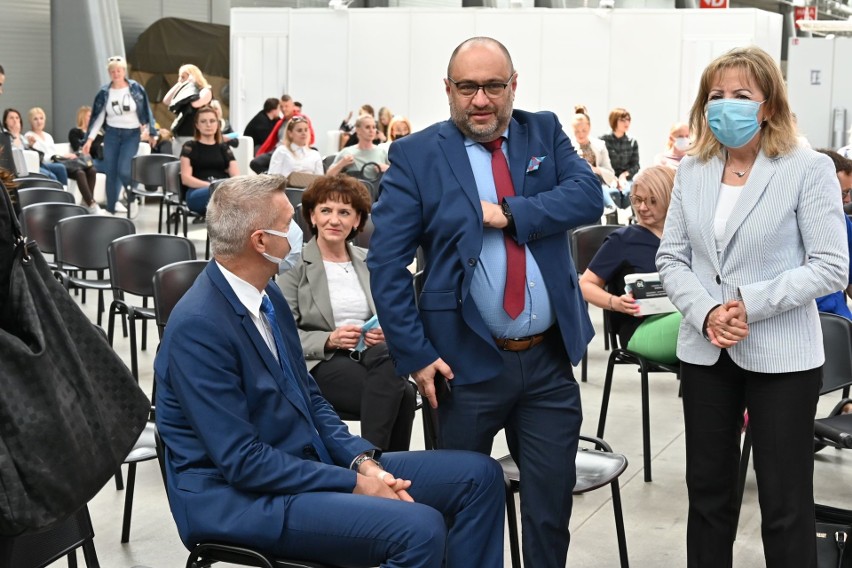 To oni ratowali ludzkie życia. Szpital tymczasowy w Targach Kielce jest wygaszany (WIDEO, ZDJĘCIA)