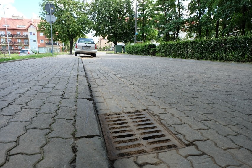 Parking przy ul. Żeromskiego w Białymstoku naprawiony. W...