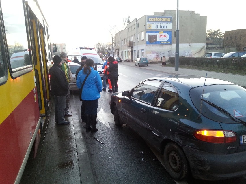 Do wypadku doszło na ul. Przybyszewskiego przed ul....