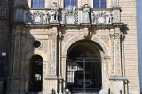 Ruszają prace konserwatorskie zabytkowego portalu bramy głównej Zamku Piastów Śląskich w Brzegu