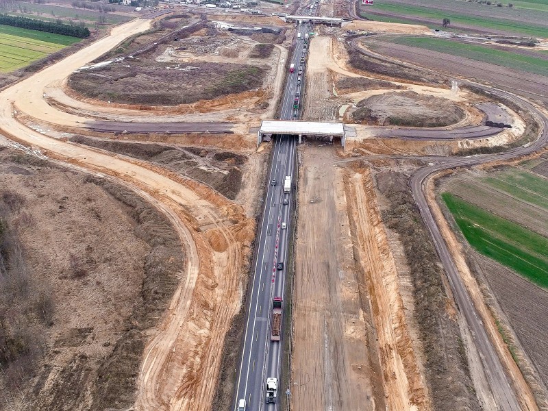 Budowa autostrady A1 w Śląskiem. Luty 2020....