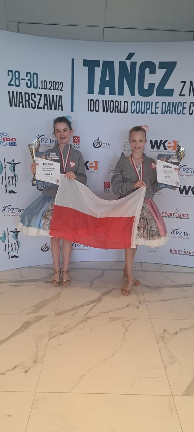 Dziewczyny ze Studia Tańca Mimesis z Buska Zdroju z trzema medalami Mistrzostw Świata Federacji IDO w Warszawie. Zobaczcie zdjęcia 