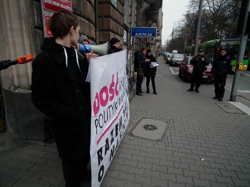 Pod Biurem Spraw Lokalowych protestowano przeciwko...