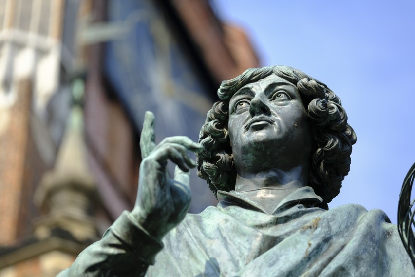 Pomnik Mikołaja Kopernika na Rynku Staromiejskim