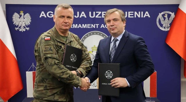 W Agencji Uzbrojenia Maskpol podpisał aneks do umowy z marca 2023 r. na dostawy sprzętu ochronnego dla Wojska Polskiego.