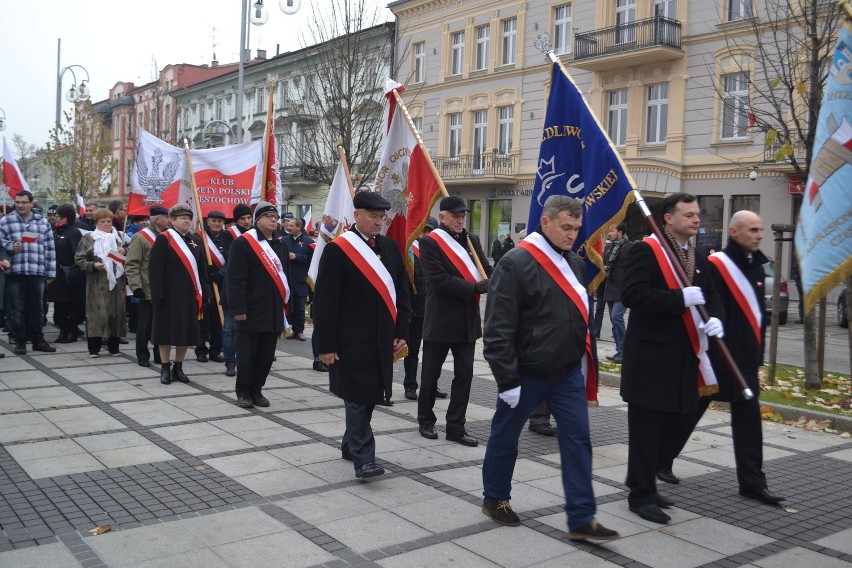 Święto Niepodległości w Częstochowie. Msza święta w Archikatedrze i marsz aleją NMP [ZDJĘCIA]