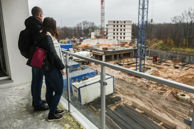 Ceny mieszkań zależą od wielu składowych. Nie bez znaczenia jest aktualna podaż lokali, popularność danego miasta czy lokalny rynek pracy. Jak wygląda to w Szczecinie?