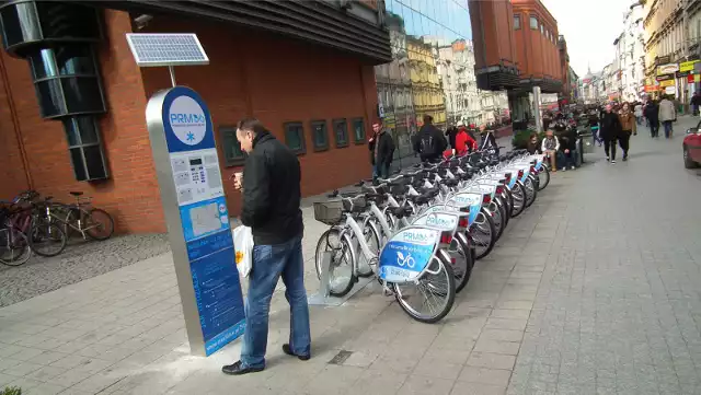 W Poznaniu w sumie już 100 tysięcy osób przynajmniej raz wypożyczyło rower miejski.