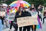 "Nie jesteśmy ideologią". Protest LGBT we Wrocławiu