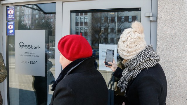 Od piątku, 17 stycznia, klienci Podkarpackiego Banku Spółdzielczego w Sanoku pozostają bez środków do życia.