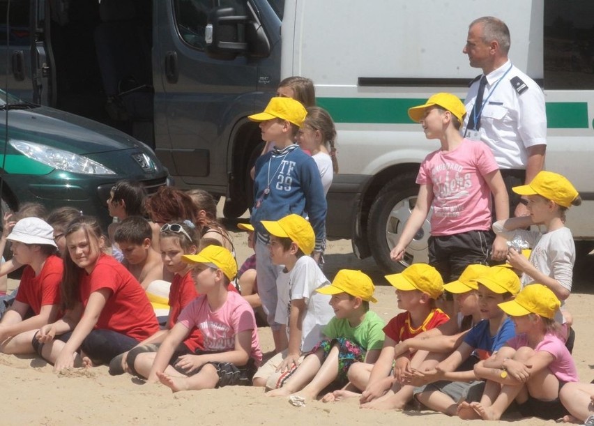 W środę nad zalewem pojawili się uczniowie z kilku...