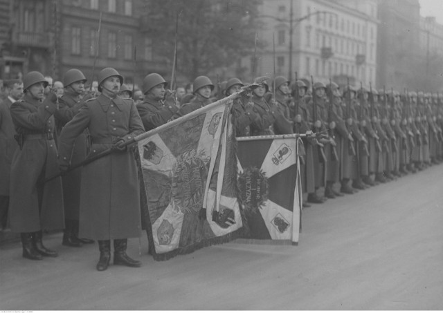 Defilada wojskowa w Bydgoszczy była nieodłącznym elementem Święta Żołnierza Polskiego, obchodzonego w II Rzeczpospolitej.