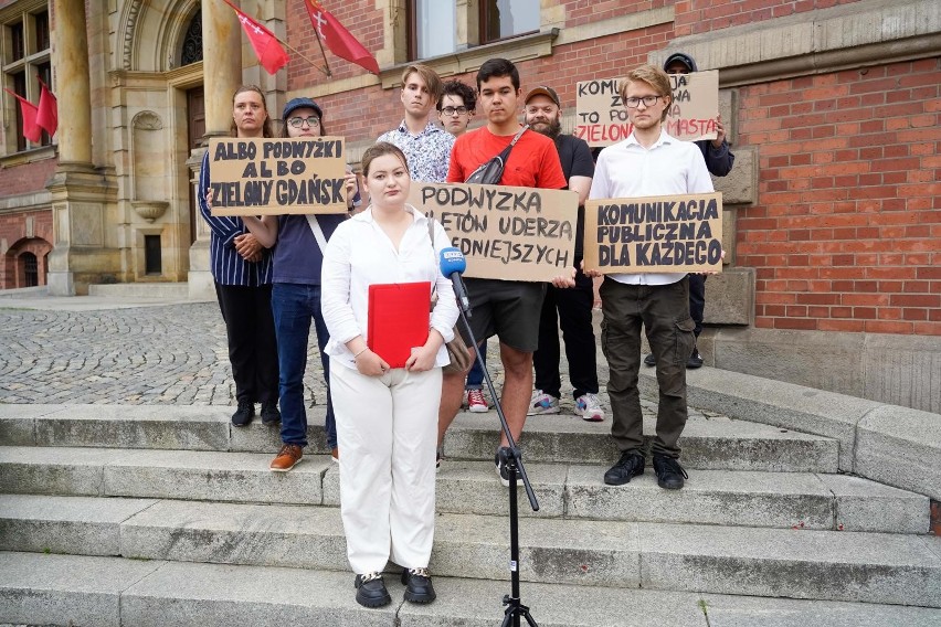 Ceny biletów za komunikację miejską w Gdańsku bez zmian....