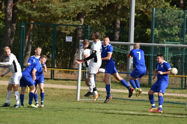 W meczu ligi okręgowej Sparta Sycewice pokonała 2:0 GTS Czarna Dąbrówka.