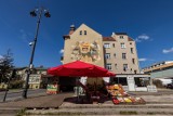 W centrum Bydgoszczy zamiast tradycyjnego baneru pojawił się stylowy mural [zdjęcia]