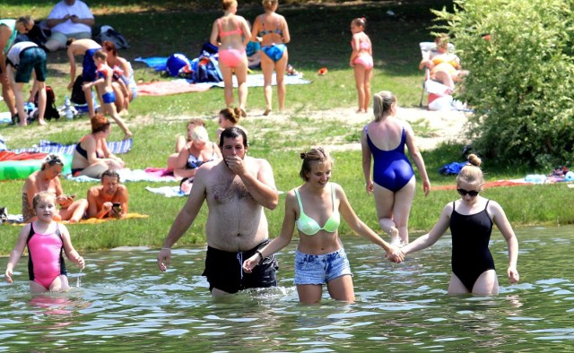 Kąpielisko Patelnia w PolańczykuPlaża trawiasto-piaszczysta, duże różnice w głębokości wody tuż przy brzegu. Wypożyczalnia sprzętu wodnego, mała gastronomia. Miejsce strzeżone przez ratowników.Ocena jakości wody (WSSE Rzeszów, na 1 sierpnia 2018): zdatna do kąpieli