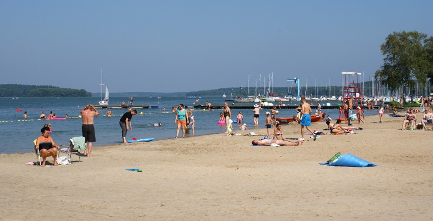 4. Kameralna plaża na skraju lasu w Gostycynie - Pile nad...