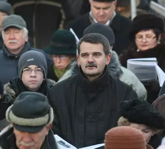 Prorektor Jacek Semaniak w gronie uczestników "Pieśniobrania".