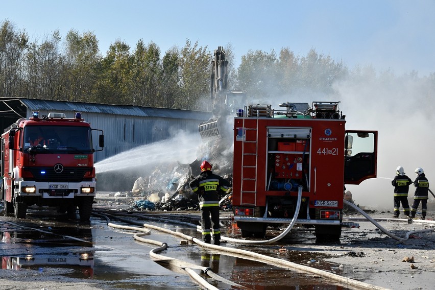 Służby ochrony środowiska twierdzą, że pożar Empolu nie zagrażał mieszkańcom 