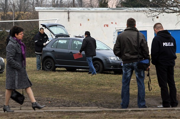 Policjanci ujęli uzbrojonego sprawcę napadu na bank