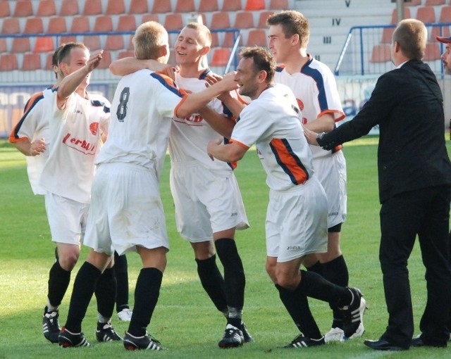 Piłkarze Hetmana w poprzedniej kolejce wygrali w Łagowie 2:1. Oby po niedzielnym meczu ze Spartakusem Daleszyce również mieli powody do zadowolenia.  