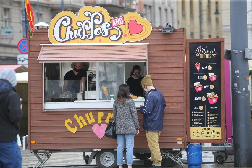 Myślenice. Samochodowe kino i food trucki na początek wakacji 