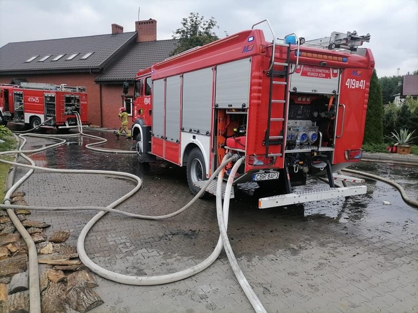 Znamy przyczynę pożaru tartaku w Brzoziu w powiecie brodnickim. Trwa szacowanie strat