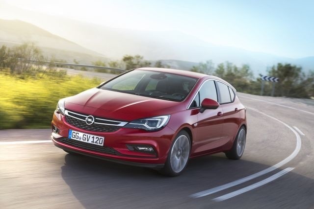 Nowy opel astra V z Gliwic