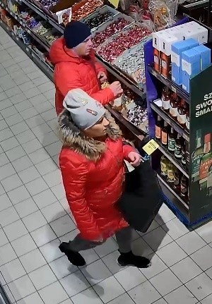 Są podejrzani o kradzież w sklepie - szuka ich policja w...