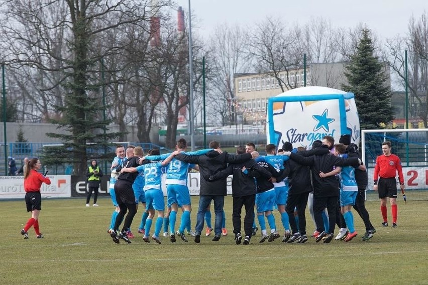 Błękitni Stargard pokonali u siebie 1:0 Radomiak Radom.