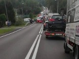 Wypadek na DK 52 k. Kalwarii Zebrzydowskiej. Motocyklista został ranny
