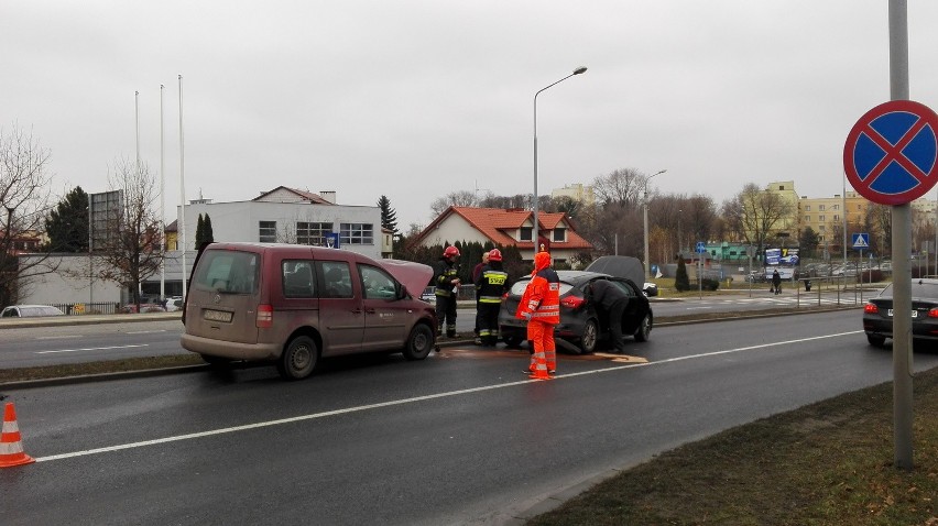 Radom. Wypadek na przejściu dla pieszych przy ulicy Czarnieckiego 