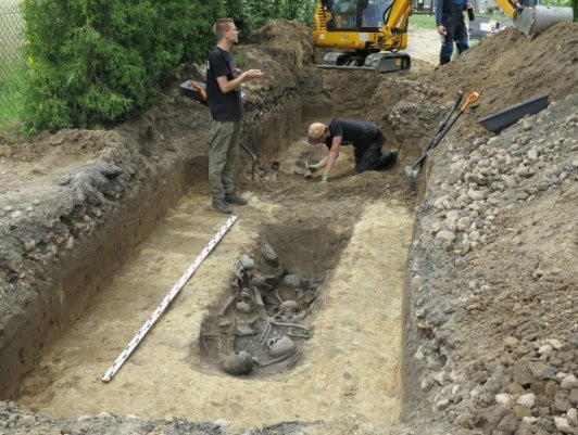 Ekshumacja szczątków 12 niemieckich mieszkańców Lipin