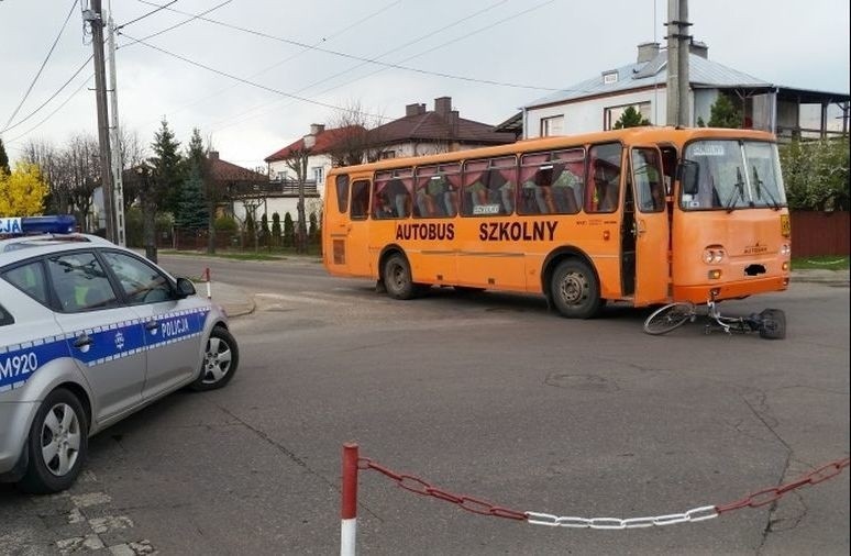 Mońki. Gimbus potrącił rowerzystkę