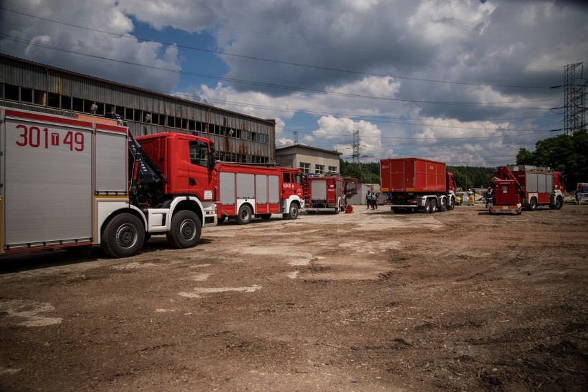 Wielkie ćwiczenia strażaków, policjantów i energetyków na terenie Enea Elektrowni Połaniec