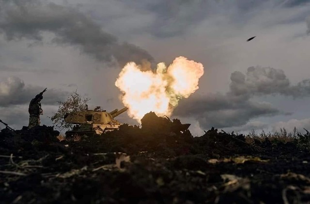 Ukraińska obrona przeciwlotnicza powstrzymała rosyjskie ostrzały. Wiele rakiet spadło jednak m.in. na infrastrukturę energetyczną.