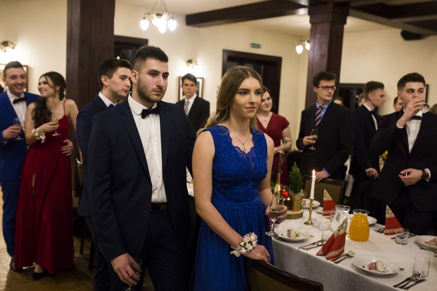 Studniówka I LO w Myślenicach w Folwarku Zalesie