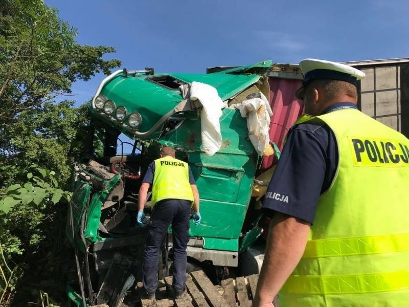 Biczyce Dolne. Tragiczny wypadek pod Nowym Sączem. Nie żyje jedna osoba [ZDJĘCIA!]